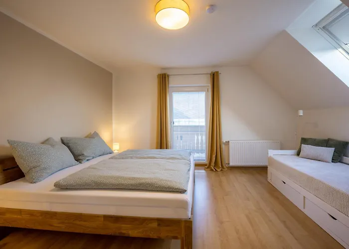 Large With Terrace * Kerschdorf (Velden am Woerther See)